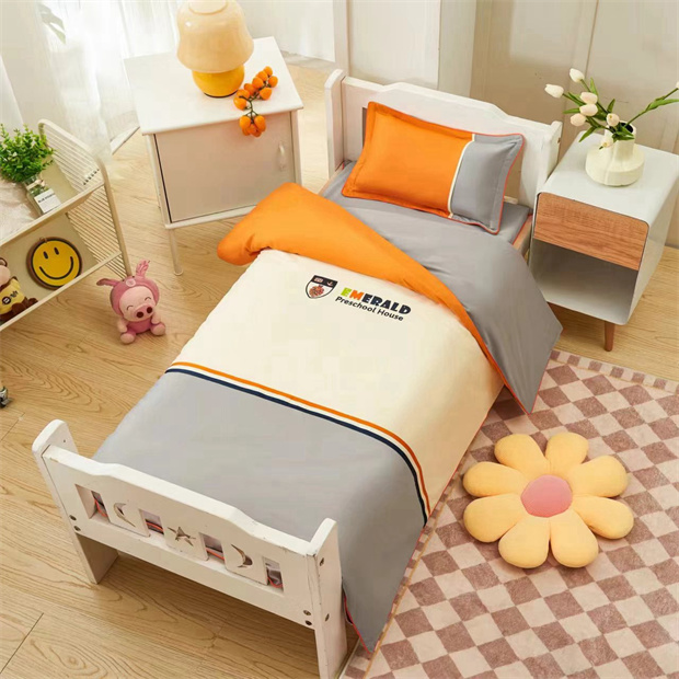 新品幼儿园三件套