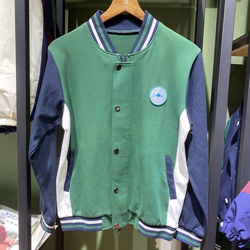 中小学生校服